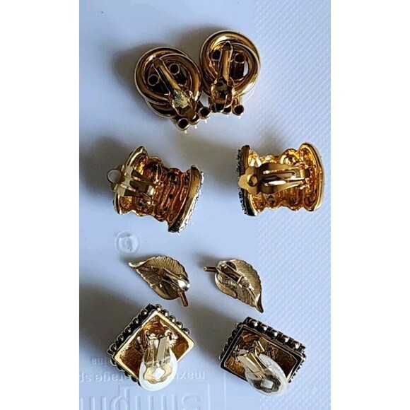 Vintage Clip-On Earrings 4Pairs  Gold  Tone Rhinestone Costume Jewelry - Picture 5 of 7